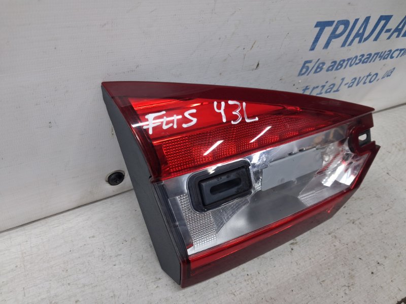 Фонарь задний внутренний левый Fusion USA 2013-2020 2 1.5 бензин ENUN0