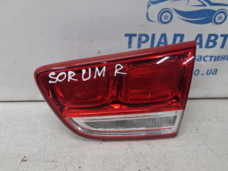 Фонарь задний внутренний правый Kia Sorento 2014-2020 UM 2.4 бензин G4KJ 92404C6000 Б/У