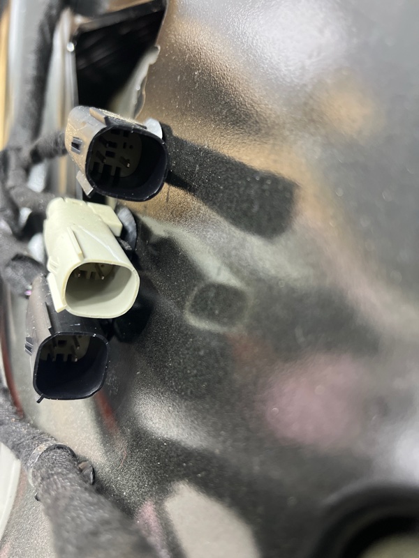 Крышка багажника Edge 2015-2018 2 2.0 бензин ENR90