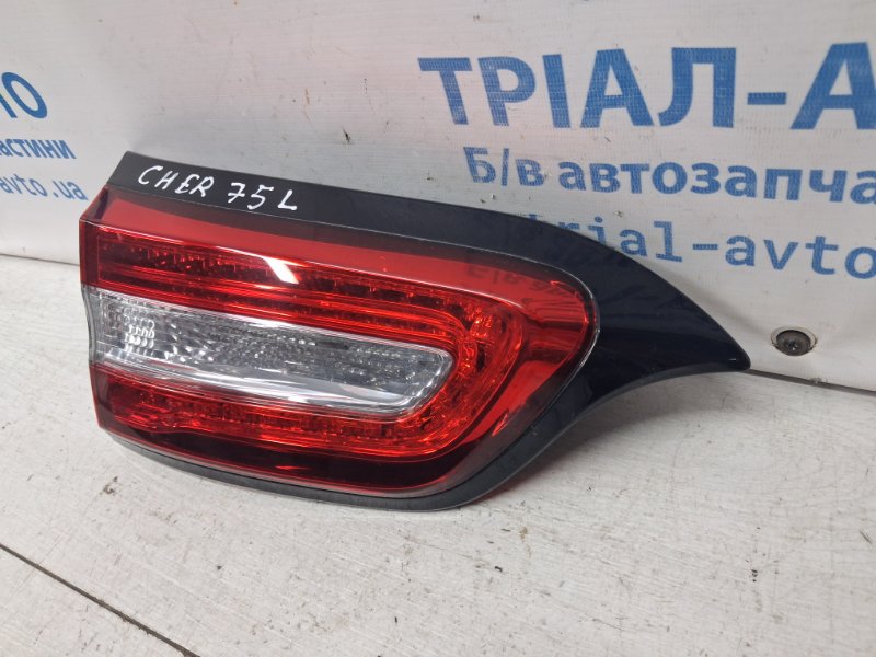 Фонарь задний внутренний левый Jeep Cherokee KL 2.4 бензин ED6 Фонарь задний внутренний левый Jeep Cherokee KL 2.4 бензин ED6