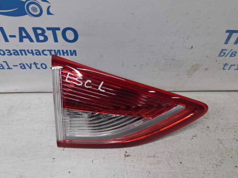 Фонарь задний внутренний левый Ford Escape 2012-2019 3 2.0 бензин ENR90 CJ5Z13405A Б/У