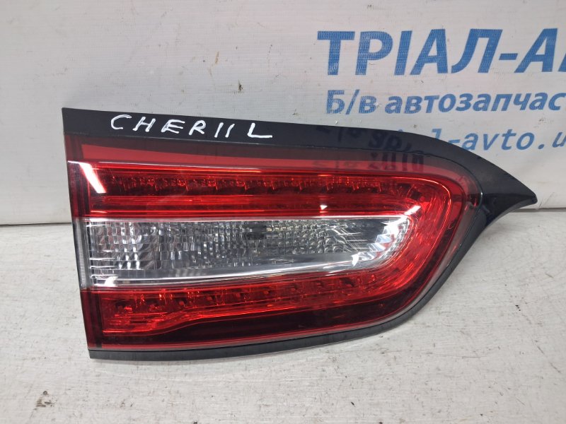 Запчасть фонарь задний внутренний левый Jeep Cherokee 2013-2019 KL 3.2 бензин EHK 68102921AC Б/У Фонарь задний внутренний левый Jeep Cherokee 2013-2019 KL 3.2 бензин EHK 68102921AC Б/У