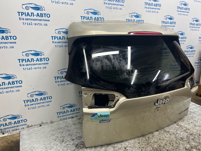 Крышка багажника Cherokee 2013-2019 KL 2.4 бензин ED6 Крышка багажника Cherokee 2013-2019 KL 2.4 бензин ED6