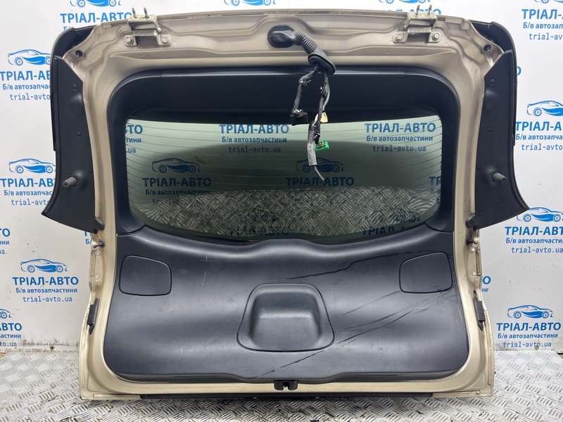 Крышка багажника Cherokee 2013-2019 KL 2.4 бензин ED6 Крышка багажника Cherokee 2013-2019 KL 2.4 бензин ED6