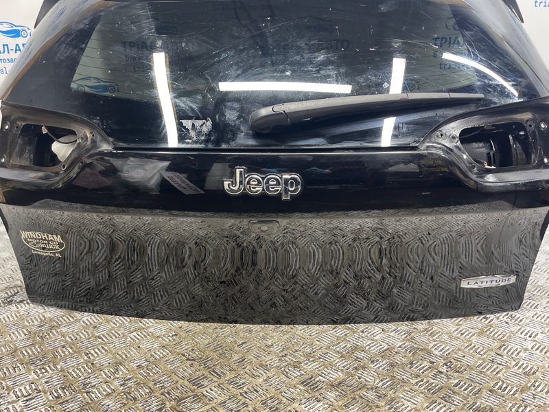 Крышка багажника Cherokee 2013-2019 KL 3.2 бензин EHK
