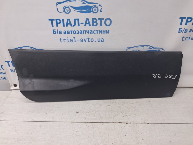 Накладка двери задняя правая Ford Escape 2012-2019 3 2.0 бензин ENR90 CJ5Z7825556AA Б/У
