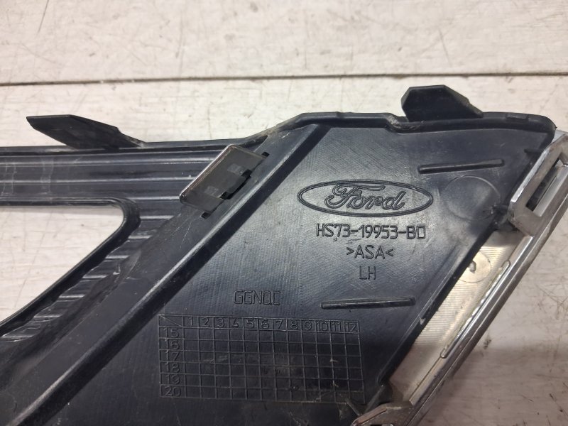 Решетка противотуманки левая Fusion USA 2013-2020 2 1.5 бензин ENUN0