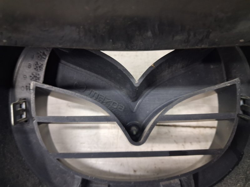 Решетка радиатора CX 9 2006-2015 TB 3.7 бензин MZI