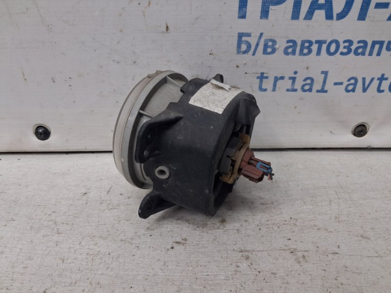 Фара противотуманная левая Cherokee 2013-2019 KL 2.4 бензин ED6 Фара противотуманная левая Cherokee 2013-2019 KL 2.4 бензин ED6