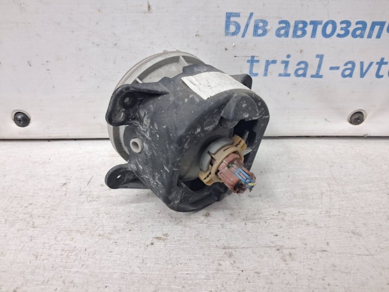 Фара противотуманная правая Jeep Cherokee KL 2.4 бензин ED6 Фара противотуманная правая Jeep Cherokee KL 2.4 бензин ED6