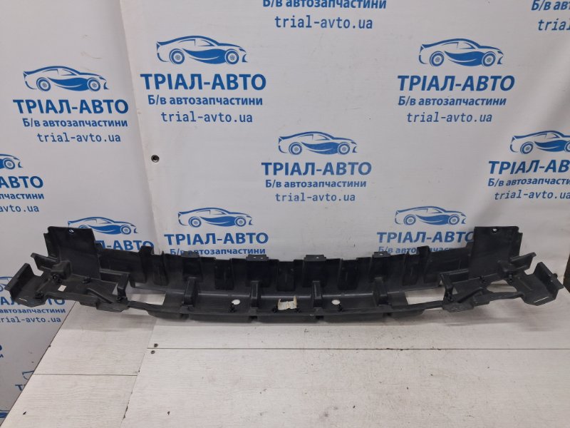 Абсорбер переднего бампера Cherokee 2013-2019 KL 2.4 бензин ED6 Абсорбер переднего бампера Cherokee 2013-2019 KL 2.4 бензин ED6