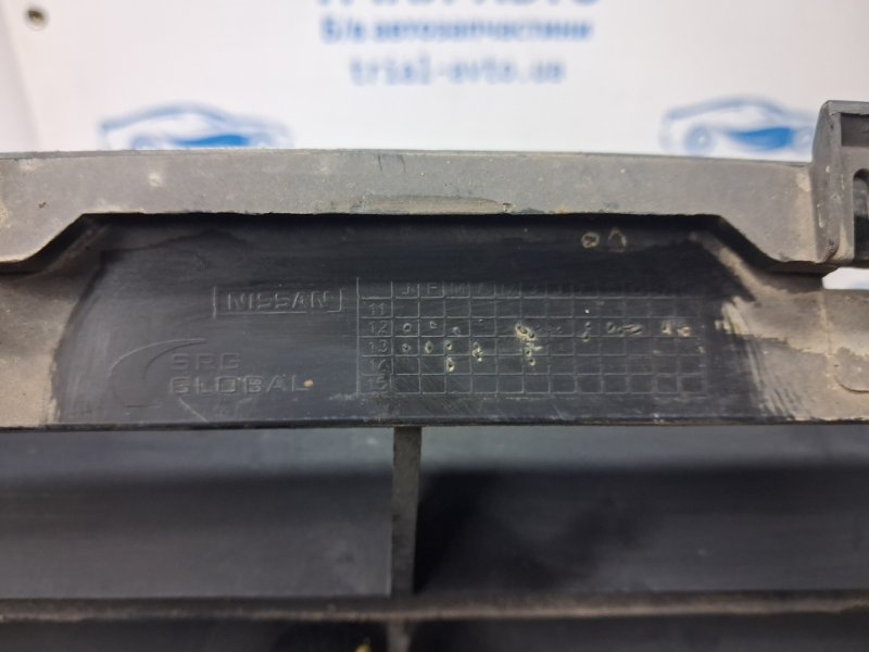 Решетка бампера центральная QX60 2013-2021 L50 3.5 бензин VQ35DE