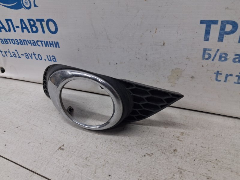 Решетка противотуманки правая Infiniti QX60 L50 3.5 бензин VQ35DE