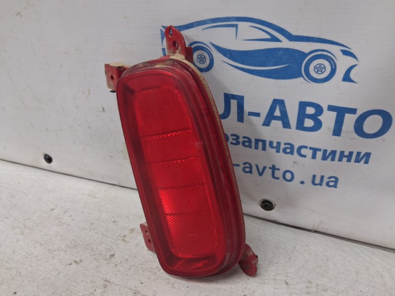 Катафот правый Kia Sorento XM 2.4 бензин G4KJ