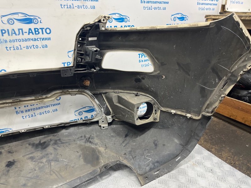 Бампер передний Cherokee 2013-2019 KL 2.4 бензин ED6