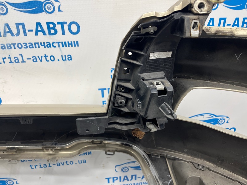 Бампер передний Cherokee 2013-2019 KL 2.4 бензин ED6