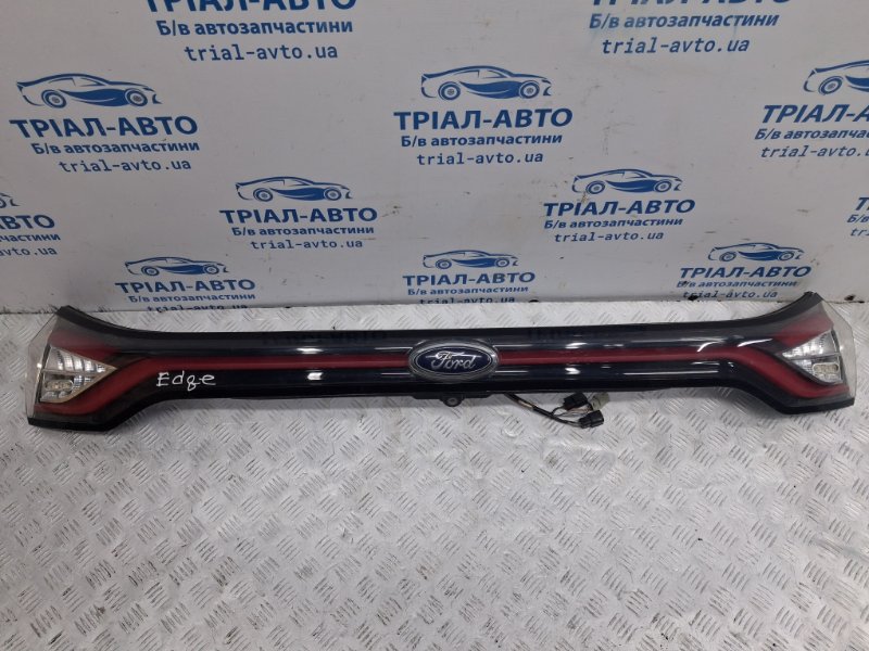 Фонарь крышки багажника Ford Edge 2015-2018 2 2.0 бензин ENR90 HT4Z-13A565-G Б/У