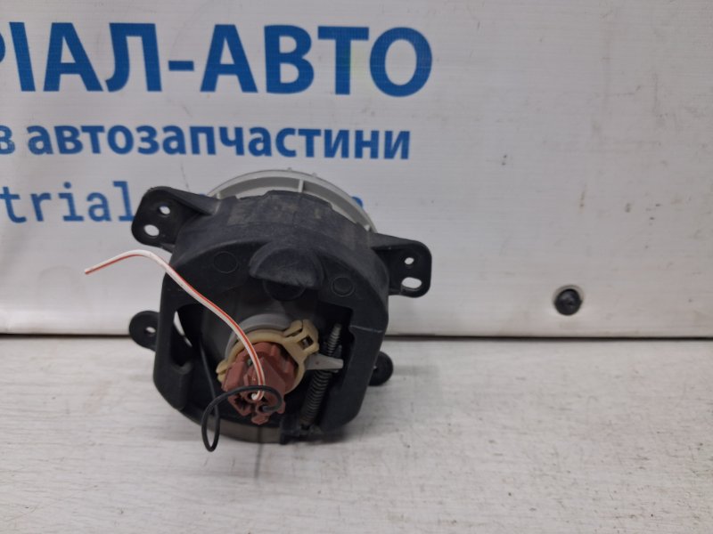 Фара противотуманная правая Grand Cherokee 2010-2022 WK2 3.6 бензин ERB Фара противотуманная правая Grand Cherokee 2010-2022 WK2 3.6 бензин ERB