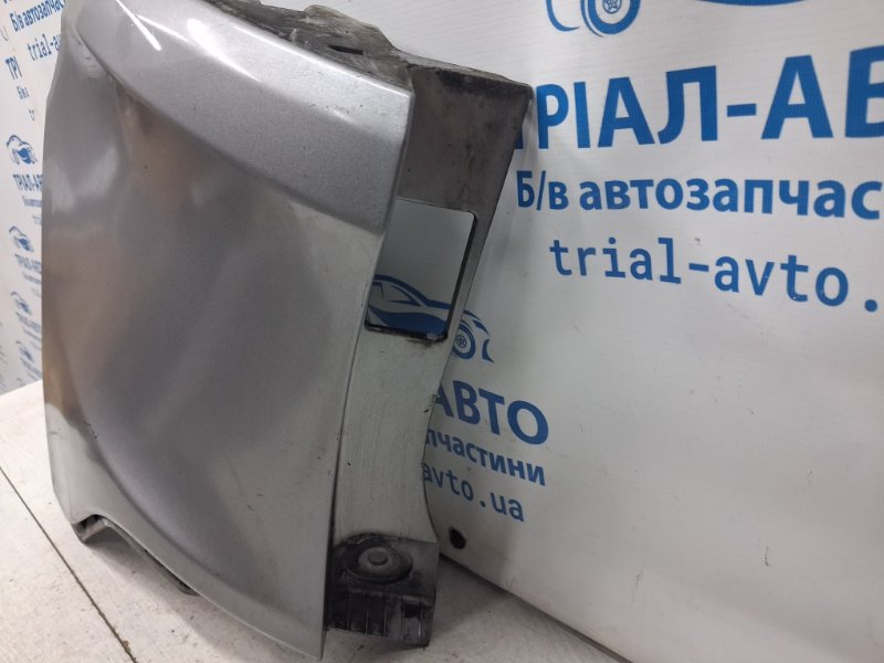 Бампер задний левый клык Cherokee 2013-2019 KL 2.4 бензин ED6 Бампер задний левый клык Cherokee 2013-2019 KL 2.4 бензин ED6