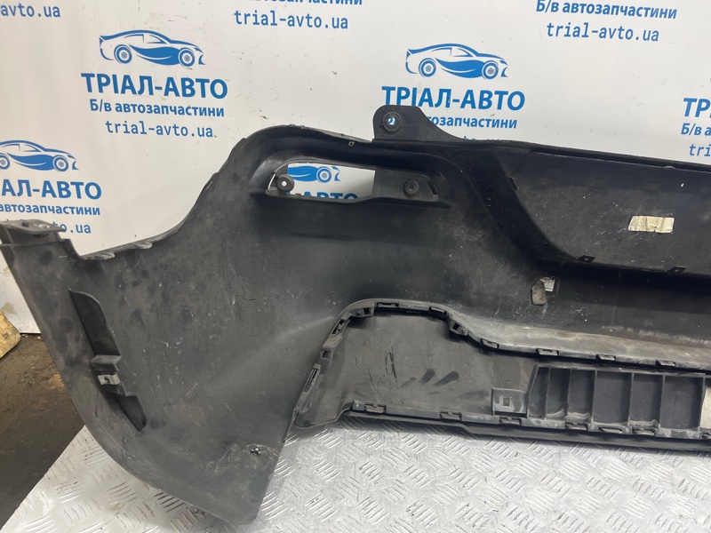 Бампер задний Cherokee 2013-2019 KL 2.4 бензин ED6 Бампер задний Cherokee 2013-2019 KL 2.4 бензин ED6