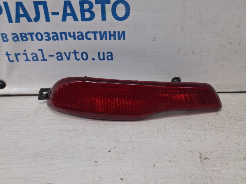 Запчасть катафот левый Jeep Cherokee 2013-2019 KL 2.4 бензин ED6 68105145AC Б/У Катафот левый Jeep Cherokee 2013-2019 KL 2.4 бензин ED6 68105145AC Б/У