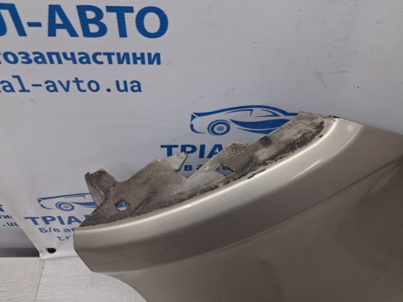 Бампер задний правый клык Jeep Cherokee KL 2.4 бензин ED6 Бампер задний правый клык Jeep Cherokee KL 2.4 бензин ED6