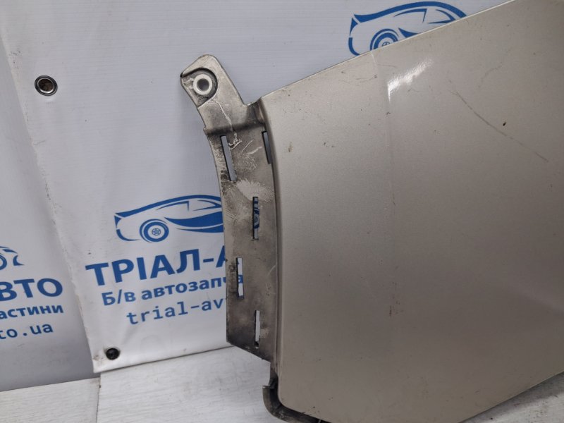 Бампер задний левый клык Cherokee 2013-2019 KL 2.4 бензин ED6