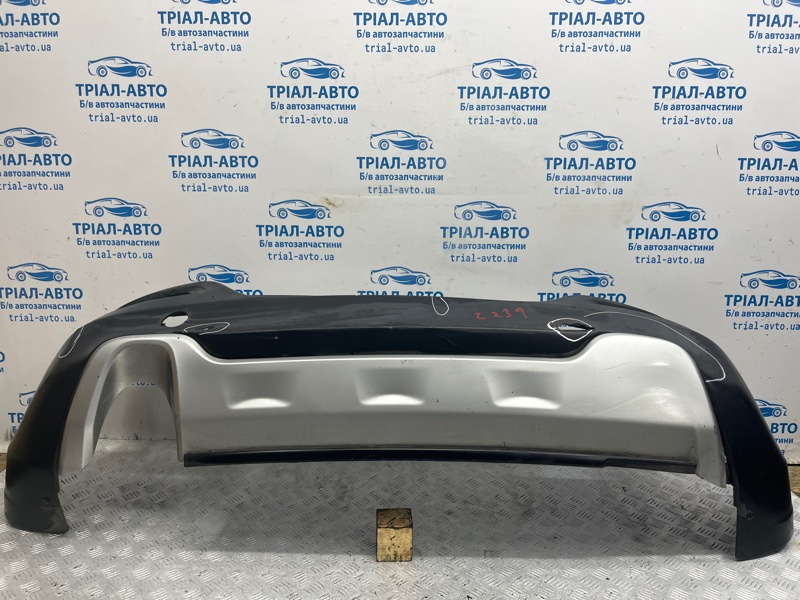 Бампер задний Cherokee 2013-2019 KL 2.4 бензин ED6 Бампер задний Cherokee 2013-2019 KL 2.4 бензин ED6