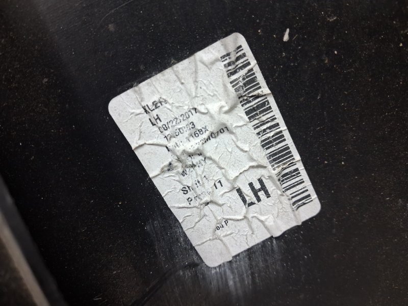 Бампер задний левый клык Cherokee 2013-2019 KL 3.2 бензин EHK Бампер задний левый клык Cherokee 2013-2019 KL 3.2 бензин EHK