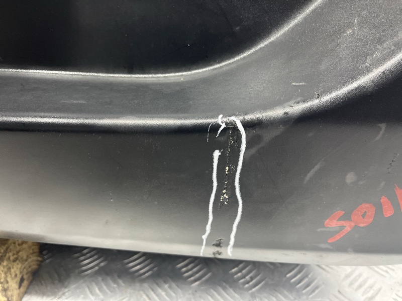 Бампер задний Cherokee 2013-2019 KL 3.2 бензин EHK Бампер задний Cherokee 2013-2019 KL 3.2 бензин EHK