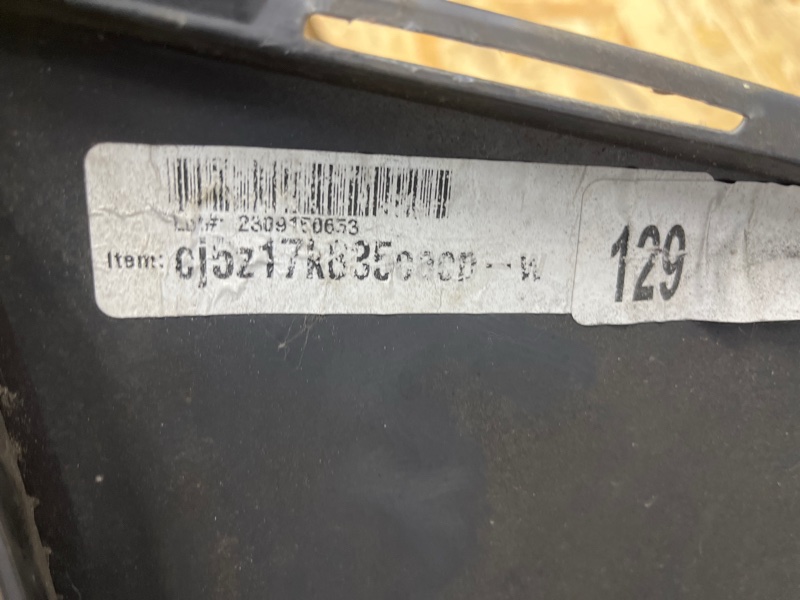 Бампер задний Escape 2012-2019 3 2.0 бензин ENR90