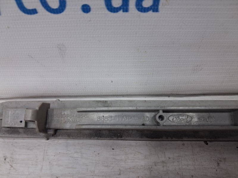 Катафот правый Ford Explorer 5 3.5 бензин ENKX0