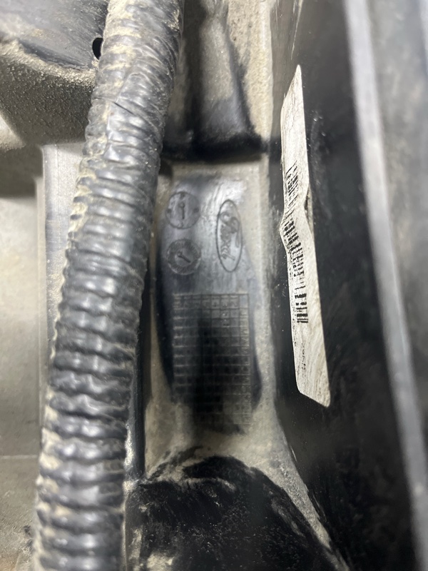 Бампер задний Explorer 2011-2019 5 3.5 бензин ENKX0 Бампер задний Explorer 2011-2019 5 3.5 бензин ENKX0