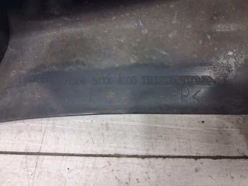 Брызговик задний левый MDX 2006-2013 YD2 3.7 бензин J37A1