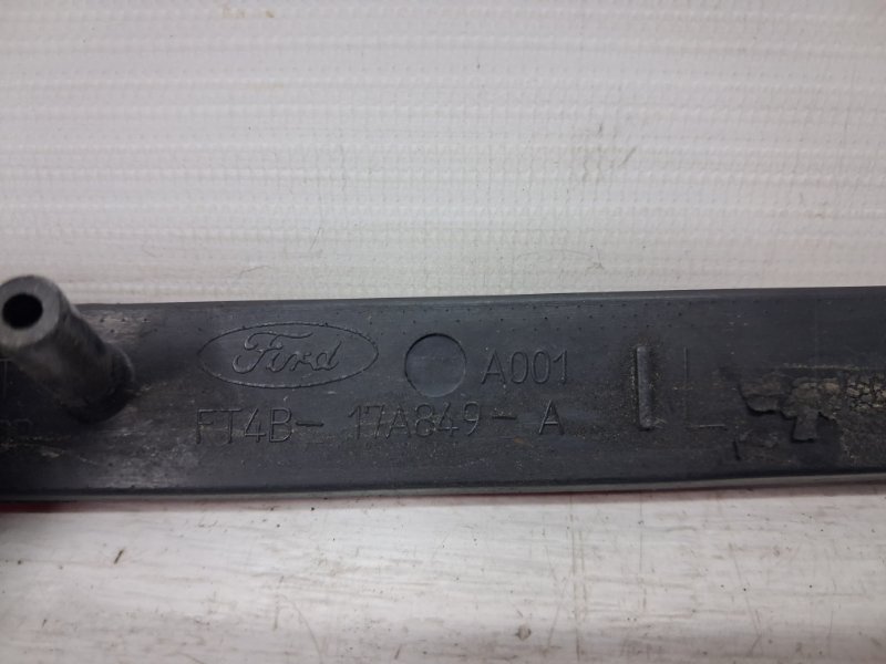 Катафот левый Ford Edge 2 2.0 бензин ENR90