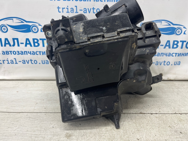 Корпус воздушного фильтра Infiniti QX60 L50 3.5 бензин VQ35DE