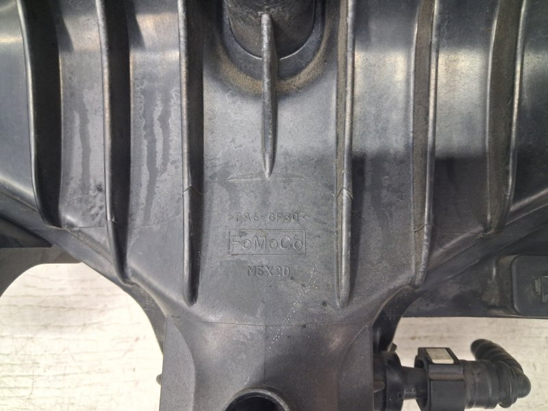 Коллектор впускной пластик Edge 2015-2018 2 2.0 бензин ENR90