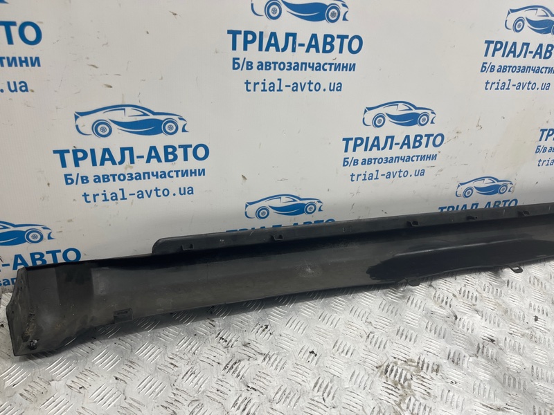 Накладка порога внешняя левая Journey 2007-2020 1 2.4 бензин ED3