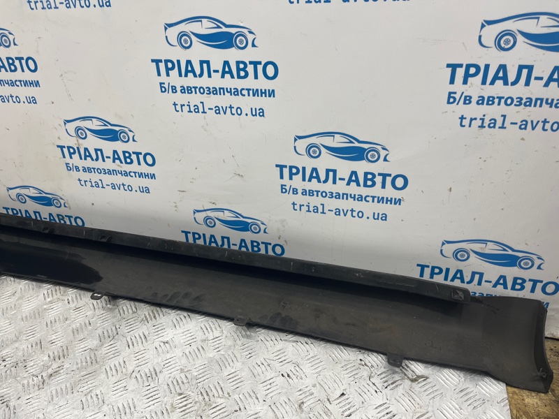 Накладка порога внешняя левая Journey 2007-2020 1 2.4 бензин ED3