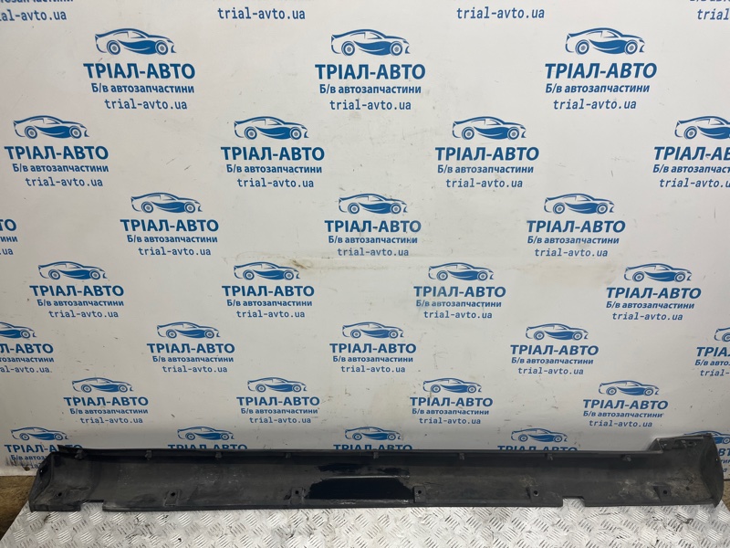 Накладка порога внешняя левая FX 2002-2008 S50 3.5 бензин VQ35DE