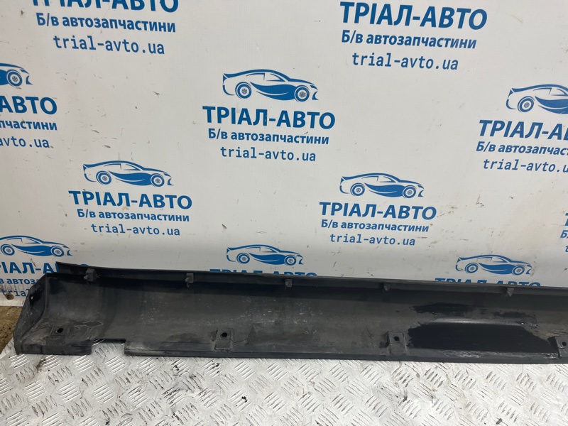 Накладка порога внешняя левая FX 2002-2008 S50 3.5 бензин VQ35DE