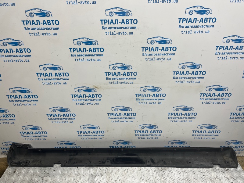 Накладка порога внешняя правая FX 2002-2008 S50 3.5 бензин VQ35DE