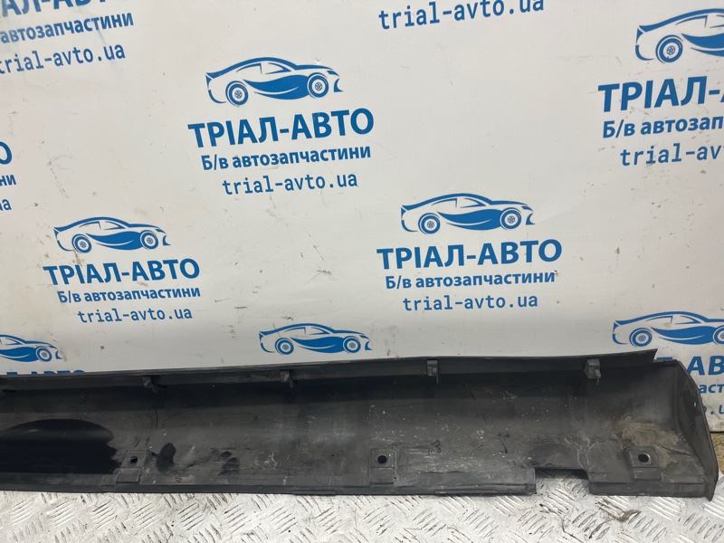 Накладка порога внешняя правая FX 2002-2008 S50 3.5 бензин VQ35DE