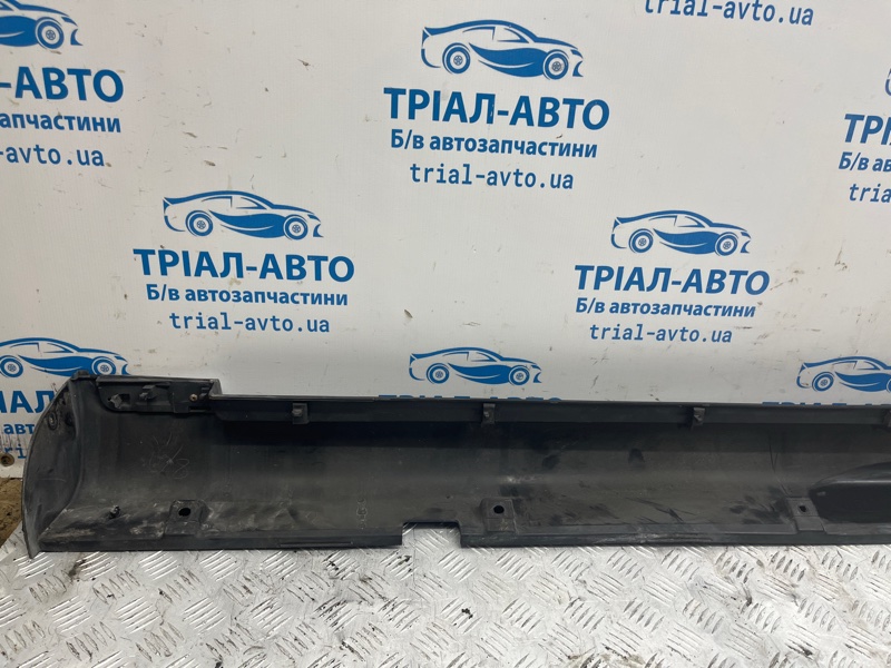 Накладка порога внешняя правая FX 2002-2008 S50 3.5 бензин VQ35DE