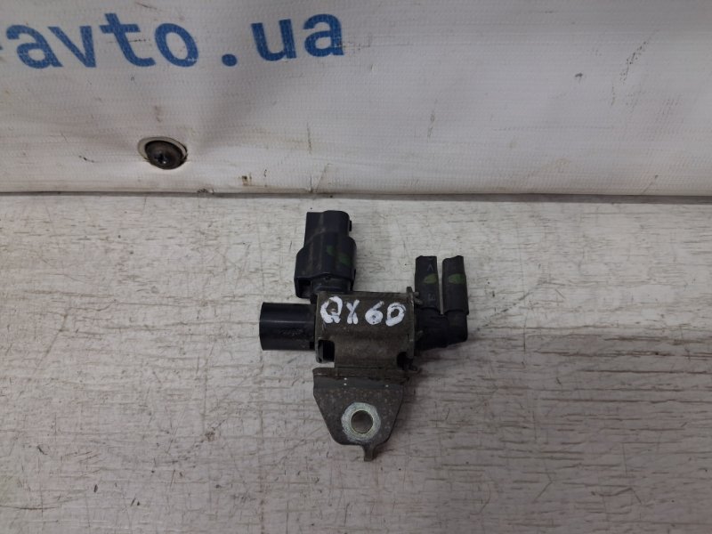 Клапан электромагнитный Infiniti QX60 2013-2021 L50 3.5 бензин VQ35DE 149558J10A Б/У