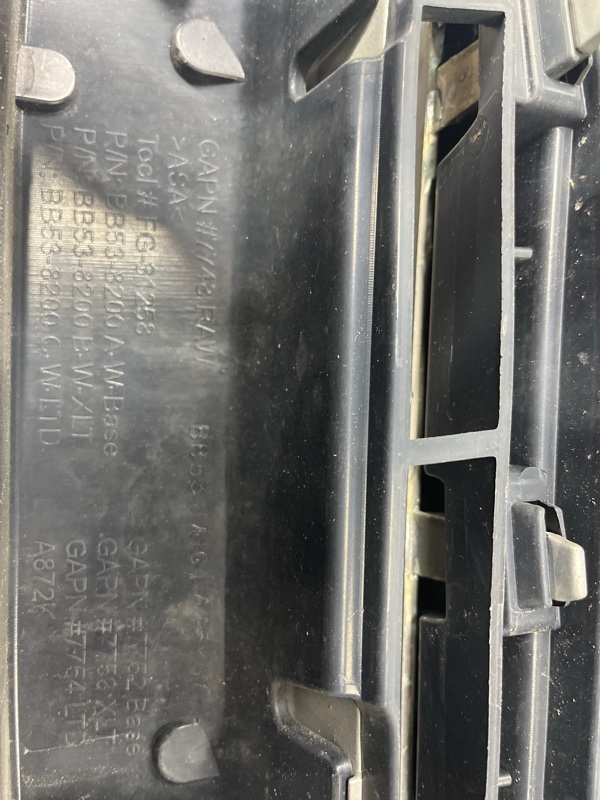 Решетка радиатора Explorer 2011-2019 5 3.5 бензин ENKX0