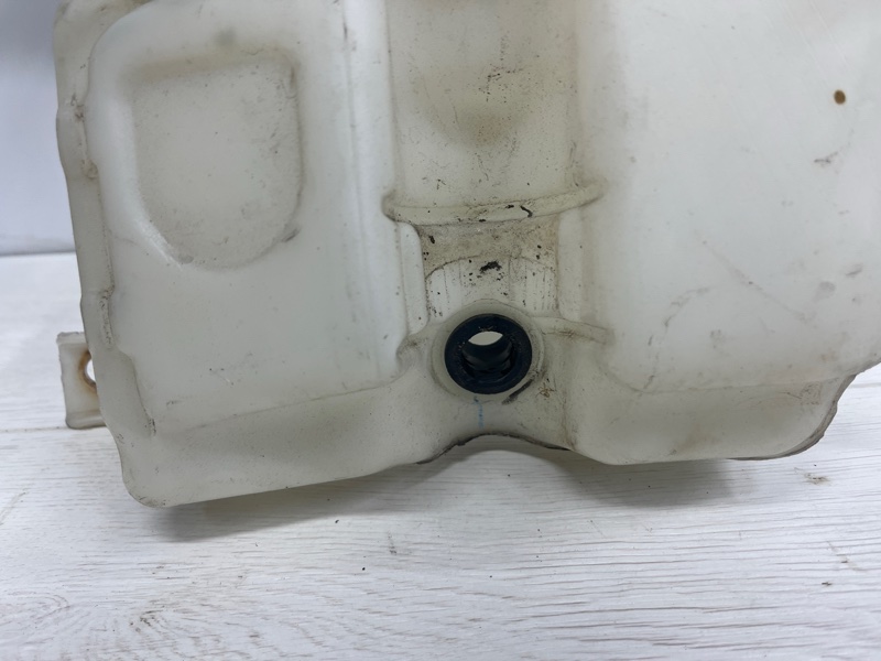 Бачок омывателя Fusion USA 2013-2020 2 1.5 бензин ENUN0