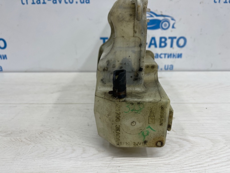 Бачок радиатора (расширительный) Infiniti QX60 L50 3.5 бензин VQ35DE