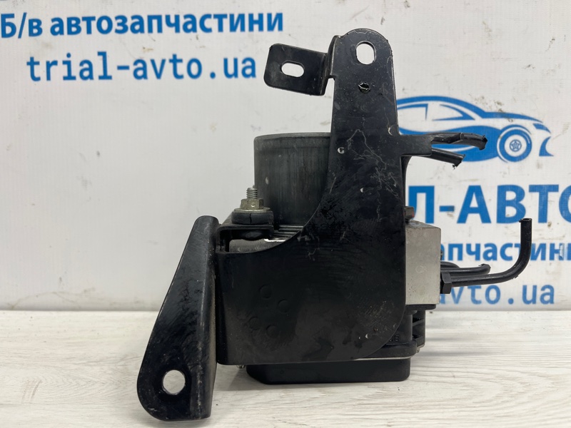Блок abs Sonata 2010-2016 YF 2.4 бензин G4KJ Блок abs Sonata 2010-2016 YF 2.4 бензин G4KJ