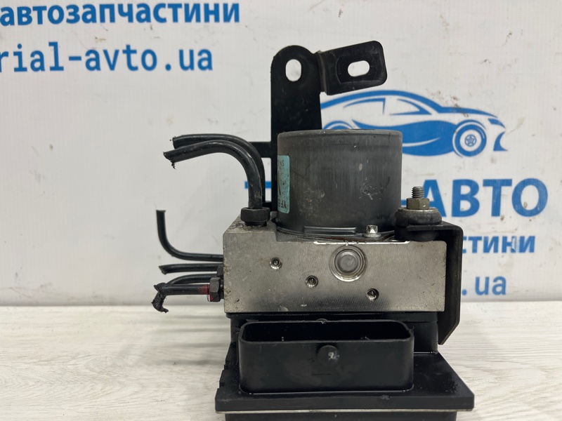 Блок abs Sonata 2010-2016 YF 2.4 бензин G4KJ Блок abs Sonata 2010-2016 YF 2.4 бензин G4KJ